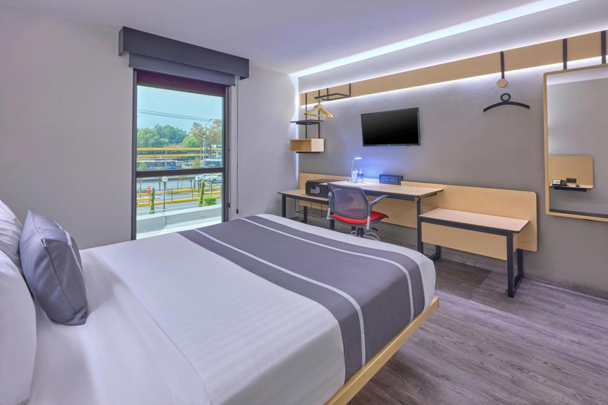 ซิตี้ เอ็กซ์เพรส พลัส เปริเฟริโก ซูร์ ตลัลปัน Hotel เม็กซิโกซิตี้ ภายนอก รูปภาพ